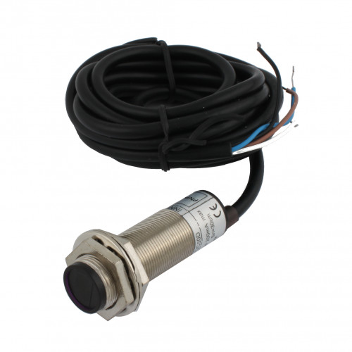 INNOCONT Фотодатчик диффузионный, М18x1, зона срабатывания до 50 см, -10 +60 С, 12…24 VDC, IP67, выход: PNP NO + NC, макс. ток 200 мА, время реакции 3 мс, кабель 2 м PES-D18-POC50D (cable)
